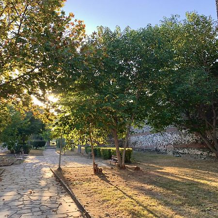Gemuetliches Appartement In Ano Poli Солун Екстериор снимка